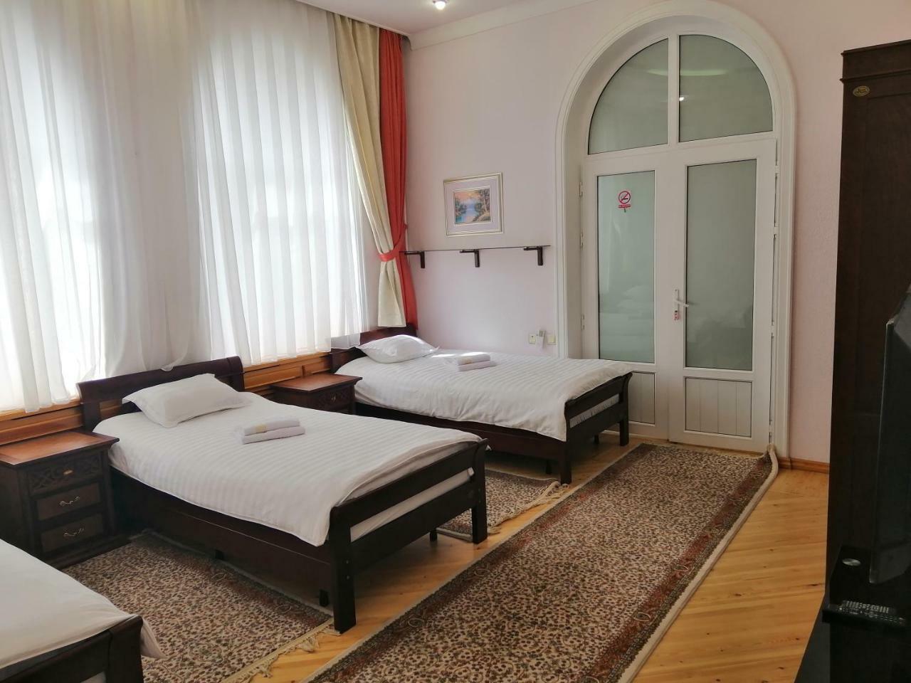 Rakat Hostel Ташкент Екстериор снимка