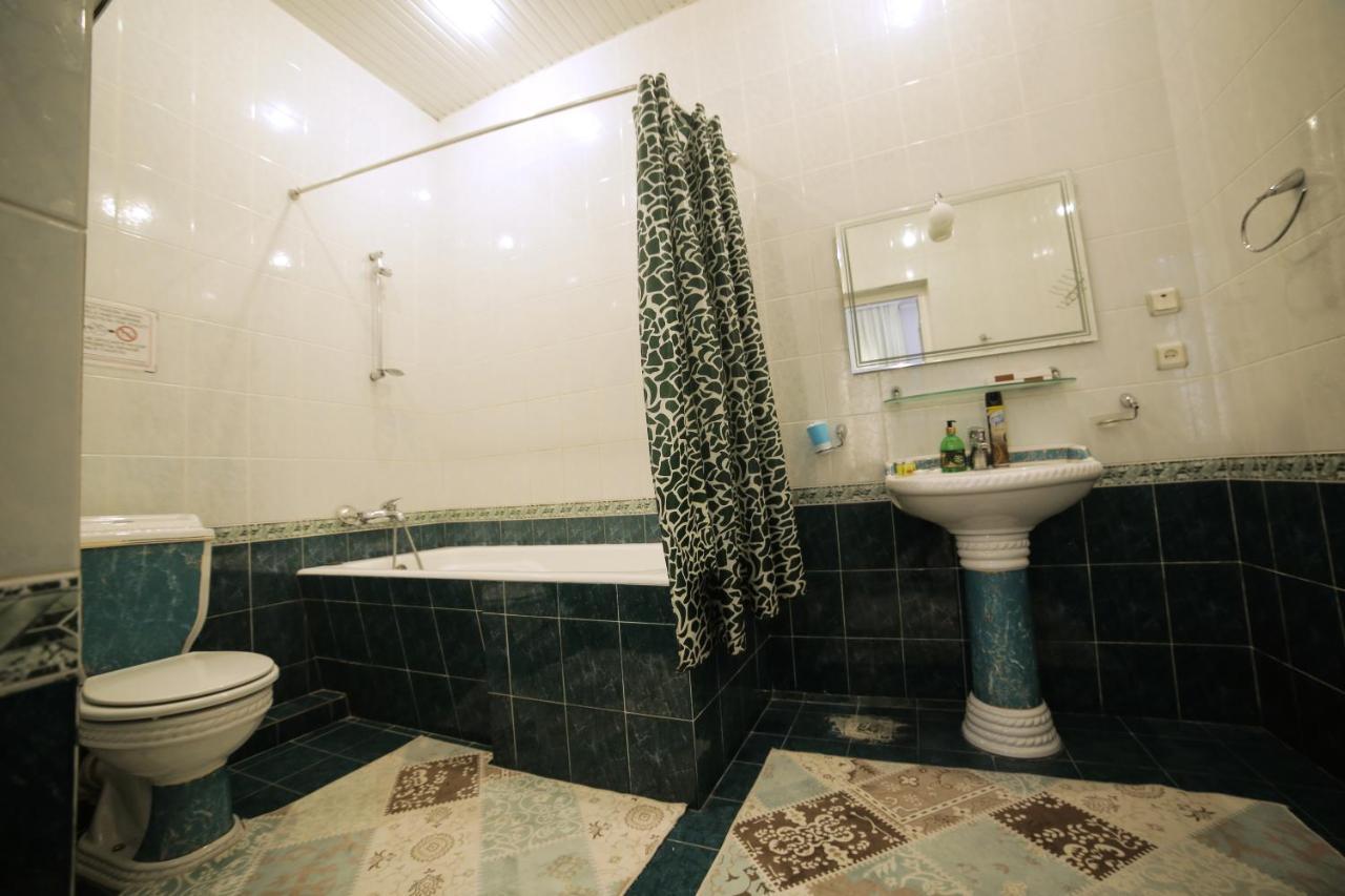 Rakat Hostel Ташкент Екстериор снимка